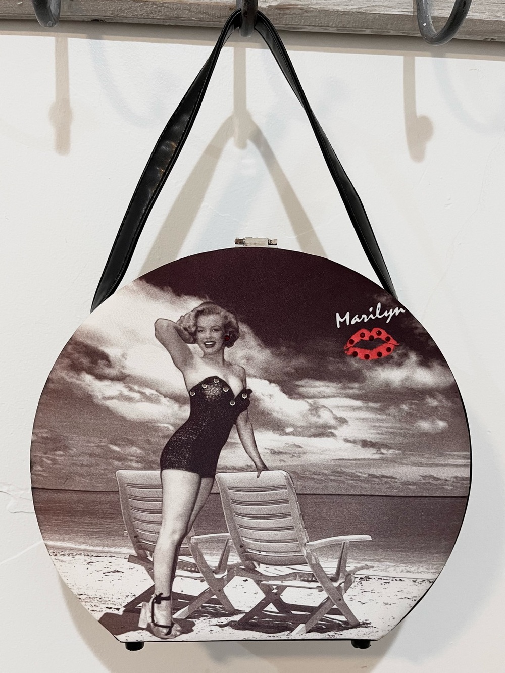 Marilyn Monroe Vintage Y2K Round Hard Case Handbag NWOT